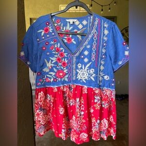 John Mark Women's Embroidered Top Size Medium